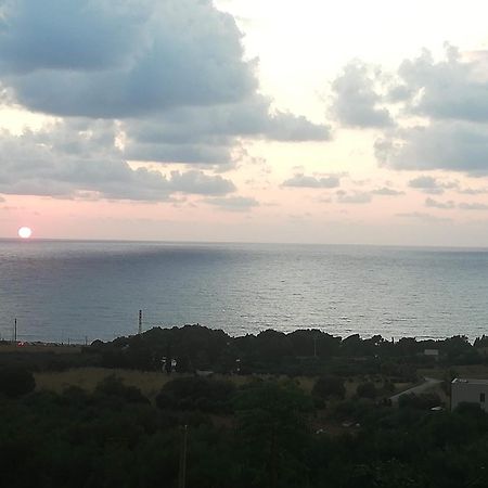 La Vecchia Badessa A Due Passi Dal Mare Apartment Macari Exterior photo