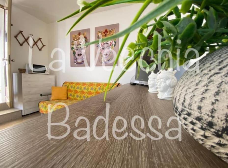 La Vecchia Badessa A Due Passi Dal Mare Apartment Macari Exterior photo